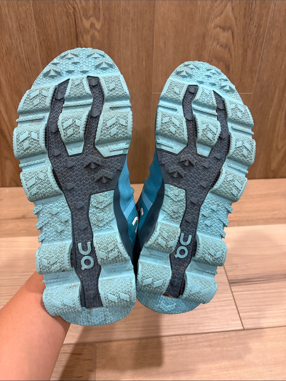 ON Clouds Cloudventure Trail Running Horizon Blue Teal Sulfer Green Athletic 8.5 - Picture 4 of 10
